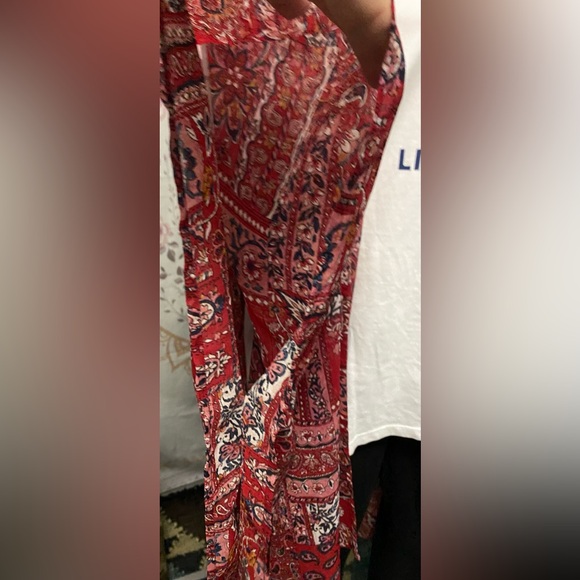 NWT AMERICAN EAGLE Red FLORAL Short SLEEVE Long KIMONO Boho DUSTER Cardigan XS/S - Picture 2 of 7